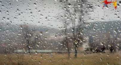 Дождь в день похорон делает этот скорбный день более мрачным, даже кажется, что небо скорбит вместе с тобой