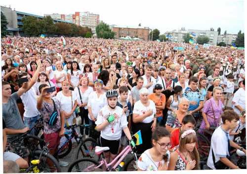 День Независимости в Кременчуге 2014 день рекордов и единения