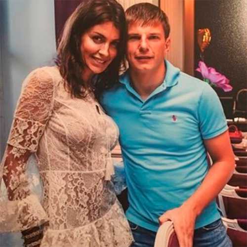 Жена Андрея Аршавина устроила истерику в самолете