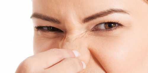 Все вышеперечисленные признаки ушиба схожи с симптомами перелома носа