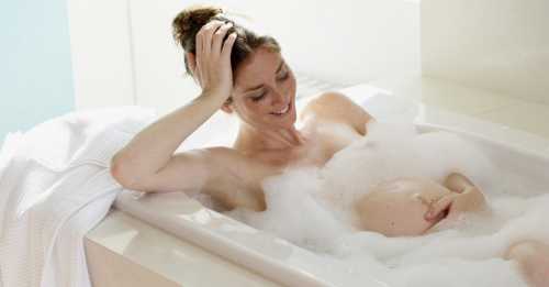 Можно ли беременным принимать ванну: какой